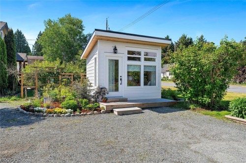 1068 Holmes St, Duncan, BC 