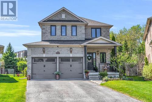44 SALTZBURG CRESCENT  Georgina, ON L4P 4H3
