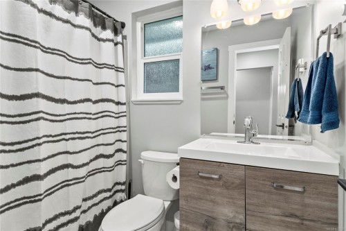 876 Springbok Rd, Campbell River, BC 