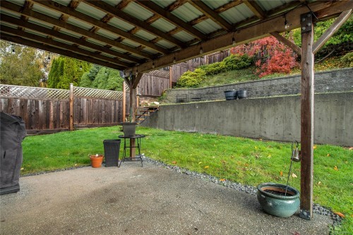 876 Springbok Rd, Campbell River, BC 