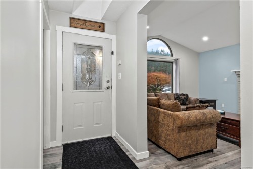 876 Springbok Rd, Campbell River, BC 