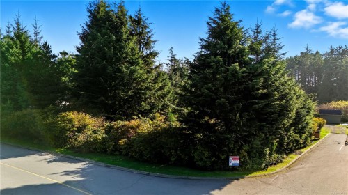 912 Barkley Pl, Ucluelet, BC 