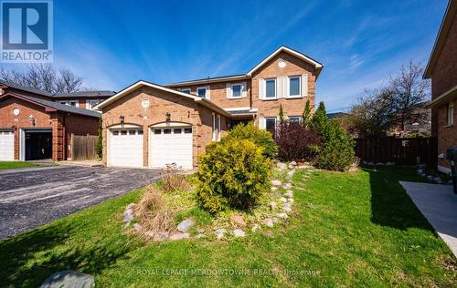 16 COX CRESCENT  Brampton, ON L6X 3H1