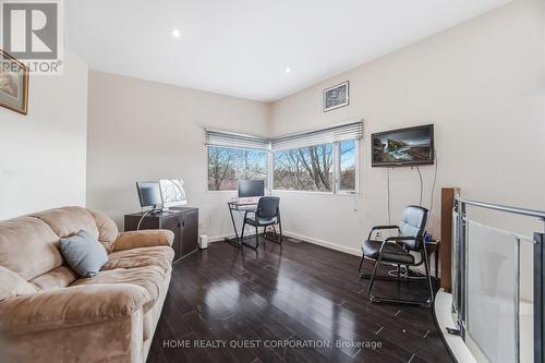 186 Wyndham Street, Mississauga, ON - Indoor