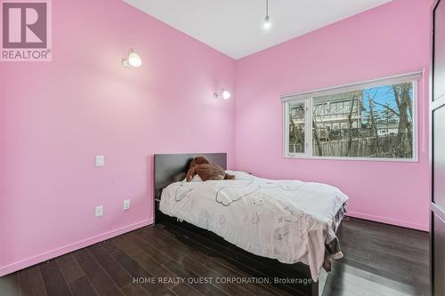 186 Wyndham Street, Mississauga, ON - Indoor Photo Showing Bedroom
