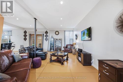 186 Wyndham Street, Mississauga, ON - Indoor