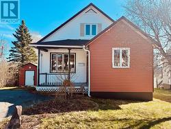 11 Crescent Heights Grand Falls-Windsor, NL A2A 1K6