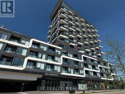 401 - 2481 TAUNTON ROAD Oakville, ON L6H 3R7
