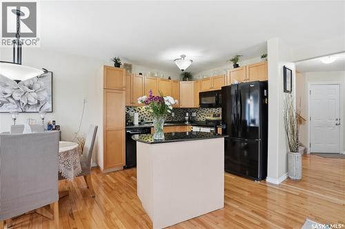 1 118 Pawlychenko Lane, Saskatoon, SK - Indoor Photo Showing Kitchen