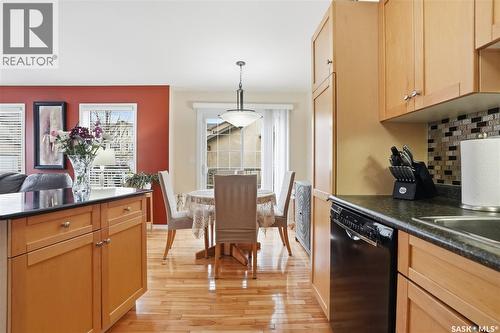 1 118 Pawlychenko Lane, Saskatoon, SK - Indoor Photo Showing Kitchen