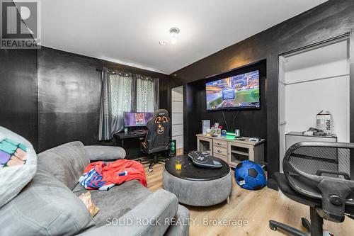 20 Norway Spruce Street, Ottawa, ON - Indoor