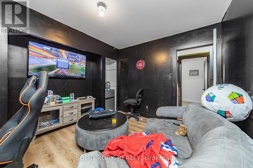 20 Norway Spruce Street, Ottawa, ON - Indoor
