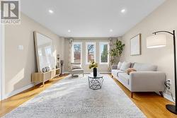 84 VIEWMARK DRIVE Richmond Hill, ON L4S 1E3