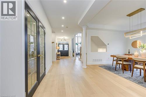 4267 Sarazen Drive, Burlington, ON - Indoor Photo Showing Dining Room