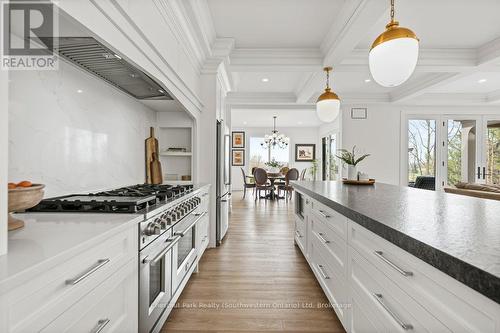 27 Vardon Drive, Guelph (Dovercliffe Park/Old University), ON - Indoor Photo Showing Kitchen With Upgraded Kitchen