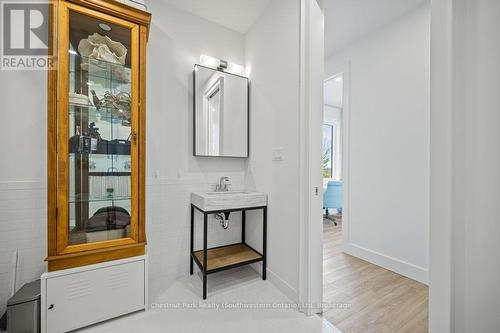 27 Vardon Drive, Guelph (Dovercliffe Park/Old University), ON - Indoor Photo Showing Other Room