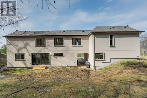 27 Vardon Drive, Guelph (Dovercliffe Park/Old University), ON - Outdoor