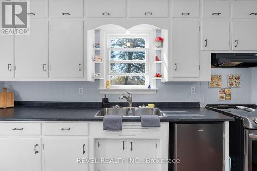 2940 Old Second Road S, Springwater, ON - Indoor Photo Showing Kitchen With Double Sink