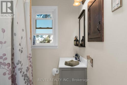2940 Old Second Road S, Springwater, ON - Indoor Photo Showing Other Room