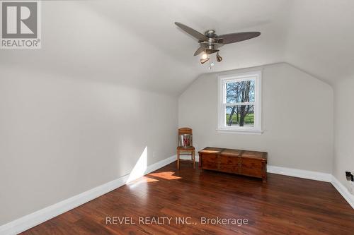 2940 Old Second Road S, Springwater, ON - Indoor Photo Showing Other Room