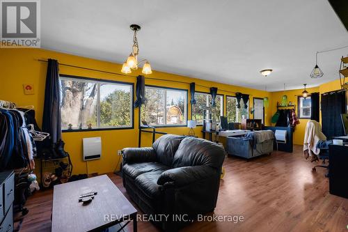 2940 Old Second Road S, Springwater, ON - Indoor