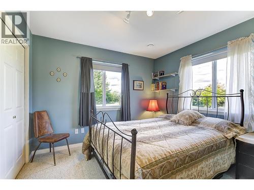 3520 Fitzgerald Road, Kelowna, BC - Indoor Photo Showing Bedroom