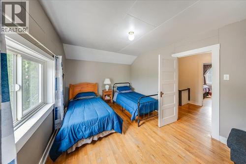 490 Austad Lane, Trail, BC - Indoor Photo Showing Bedroom