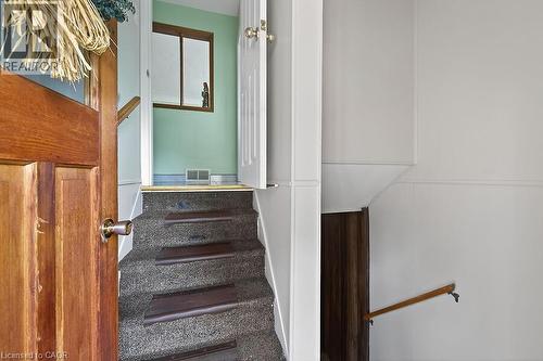 954 Queensdale Avenue E, Hamilton, ON - Indoor Photo Showing Other Room