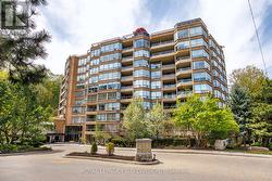 302 - 3800 YONGE STREET Toronto, ON M4N 3P7