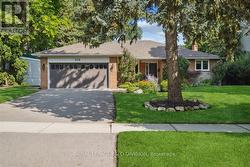 44 GEORGE HENRY BOULEVARD Toronto, ON M2J 1E2