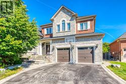 530 GOLFVIEW COURT Oakville, ON L6M 4W6