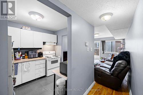 58 Beverley Avenue, Ottawa, ON - Indoor Photo Showing Kitchen