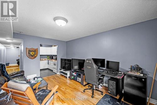 58 Beverley Avenue, Ottawa, ON - Indoor Photo Showing Other Room