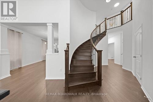 333 Haliburton Heights, Ottawa, ON - Indoor Photo Showing Other Room
