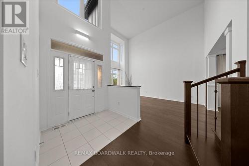 333 Haliburton Heights, Ottawa, ON - Indoor Photo Showing Other Room