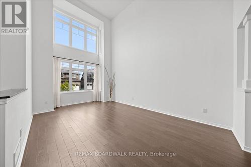 333 Haliburton Heights, Ottawa, ON - Indoor Photo Showing Other Room