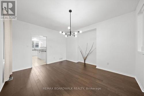 333 Haliburton Heights, Ottawa, ON - Indoor Photo Showing Other Room