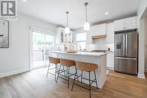 51 East 23Rd Street, Hamilton, ON - Indoor Photo Showing Kitchen With Stainless Steel Kitchen With Upgraded Kitchen