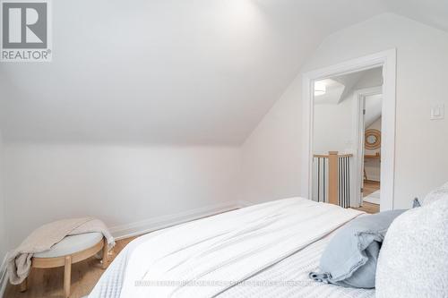 51 East 23Rd Street, Hamilton, ON - Indoor Photo Showing Bedroom