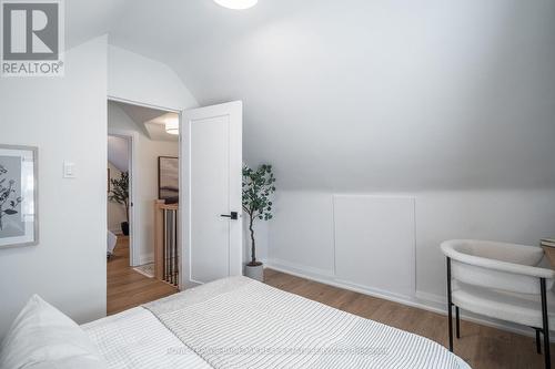 51 East 23Rd Street, Hamilton, ON - Indoor Photo Showing Bedroom