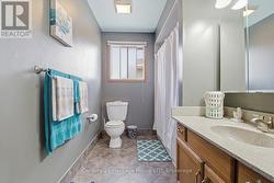 4 piece bathroom second floor - 