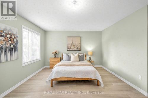 30 Prospect Way, Whitby, ON - Indoor Photo Showing Bedroom