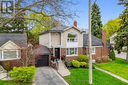 39 BRIAR DALE BOULEVARD Toronto, ON M1N 1Z6