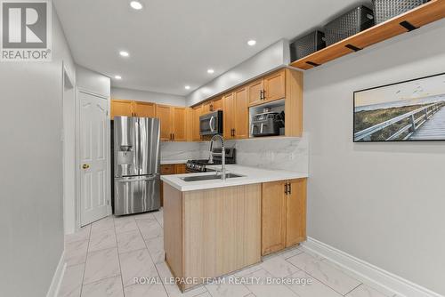40 Milner Downs Crescent, Ottawa, ON - Indoor Photo Showing Kitchen