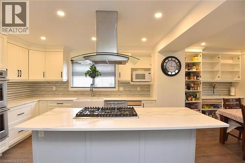 126 Bastille Street, Hamilton, ON - Indoor Photo Showing Kitchen With Upgraded Kitchen
