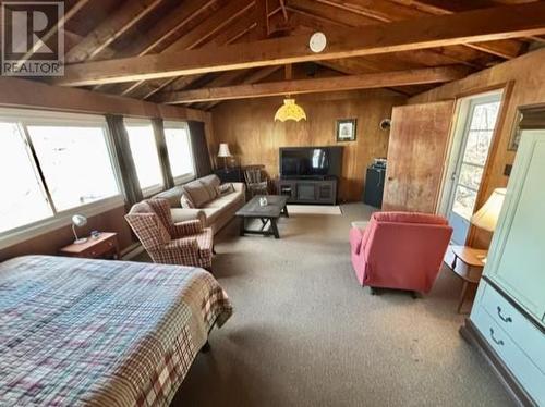 1946 Fire Road 4, Capreol, ON - Indoor