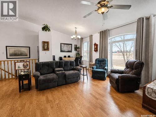 741 Main Street, Canwood, SK - Indoor Photo Showing Living Room