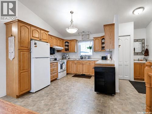 741 Main Street, Canwood, SK - Indoor Photo Showing Kitchen