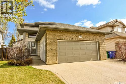 238 Stepney CRESCENT  Saskatoon, SK S7T 0A1