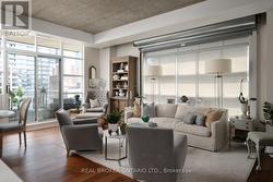 803 - 23 BRANT STREET Toronto, ON M5V 2L5